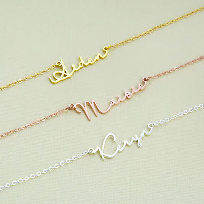 Customizable Name Necklace – Elegant & Versatile Design