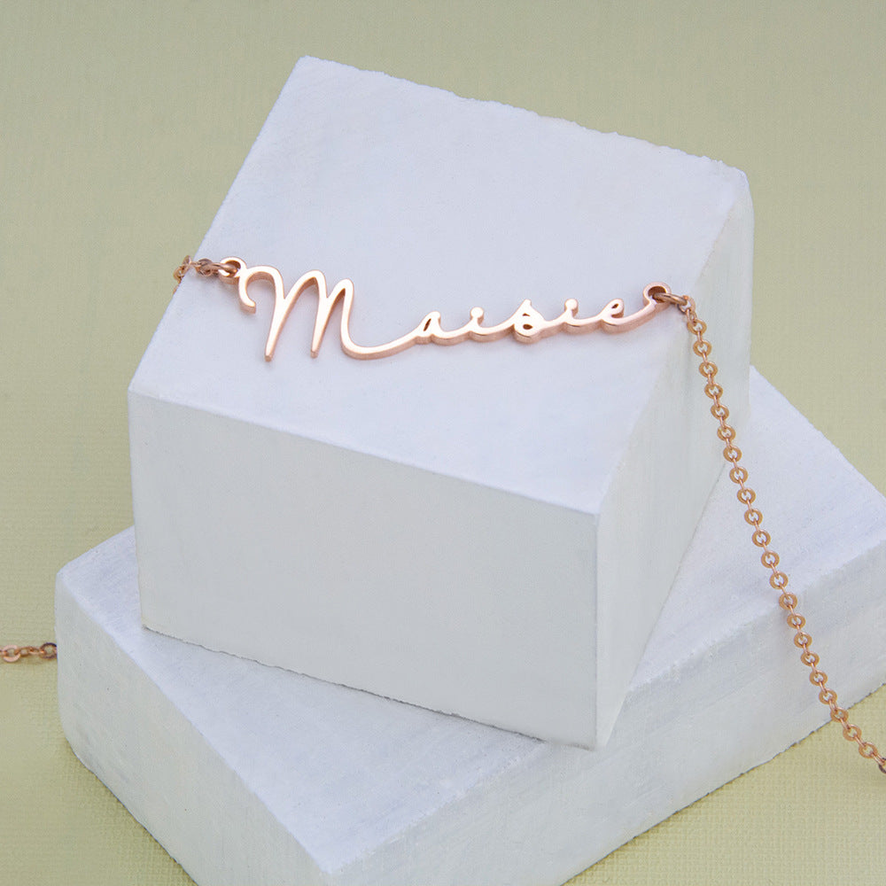 Customizable Name Necklace – Elegant & Versatile Design