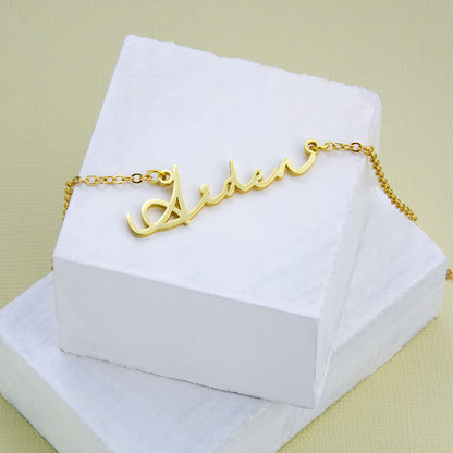 Customizable Name Necklace – Elegant & Versatile Design